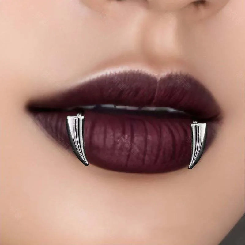 Gothic Sharp Teeth Lip Clip — Stainless Steel Non-Piercing Fake Lip Ring for Halloween