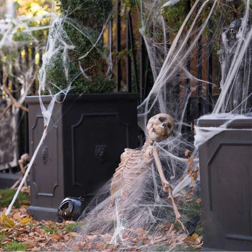 Hanging Skull Ghost Decoration – Outdoor Halloween Prop