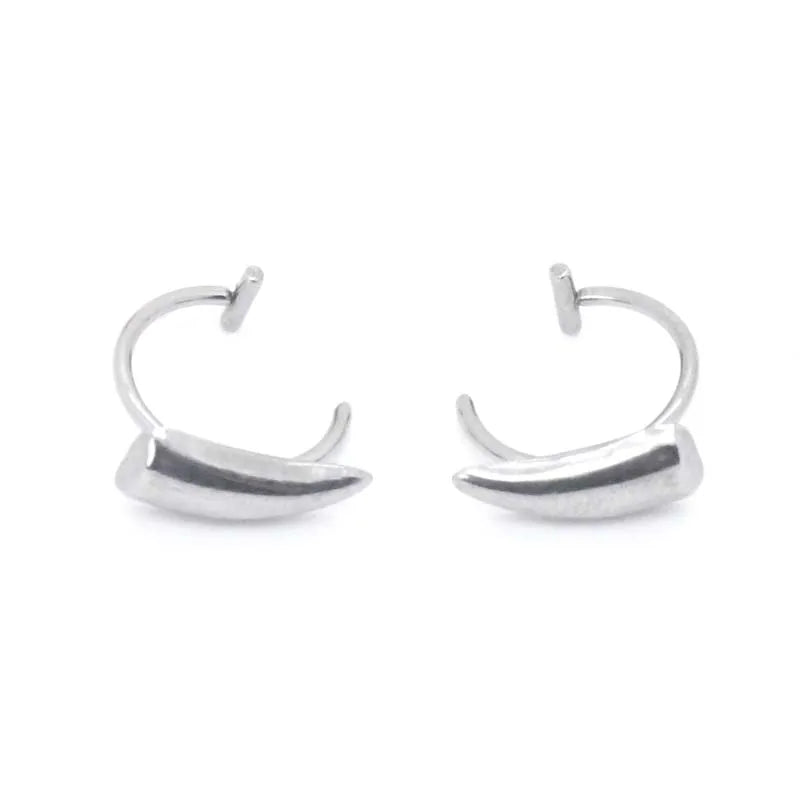 Gothic Sharp Teeth Lip Clip — Stainless Steel Non-Piercing Fake Lip Ring for Halloween